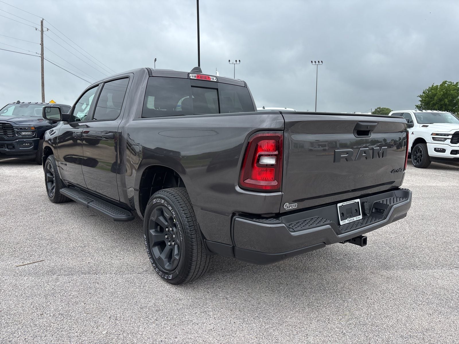 2026 RAM Ram 1500 RAM 1500 EXPRESS CREW CAB 4X4 5'7' BOX