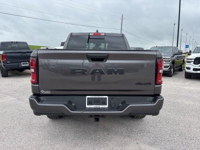 2026 RAM Ram 1500 RAM 1500 EXPRESS CREW CAB 4X4 5'7' BOX