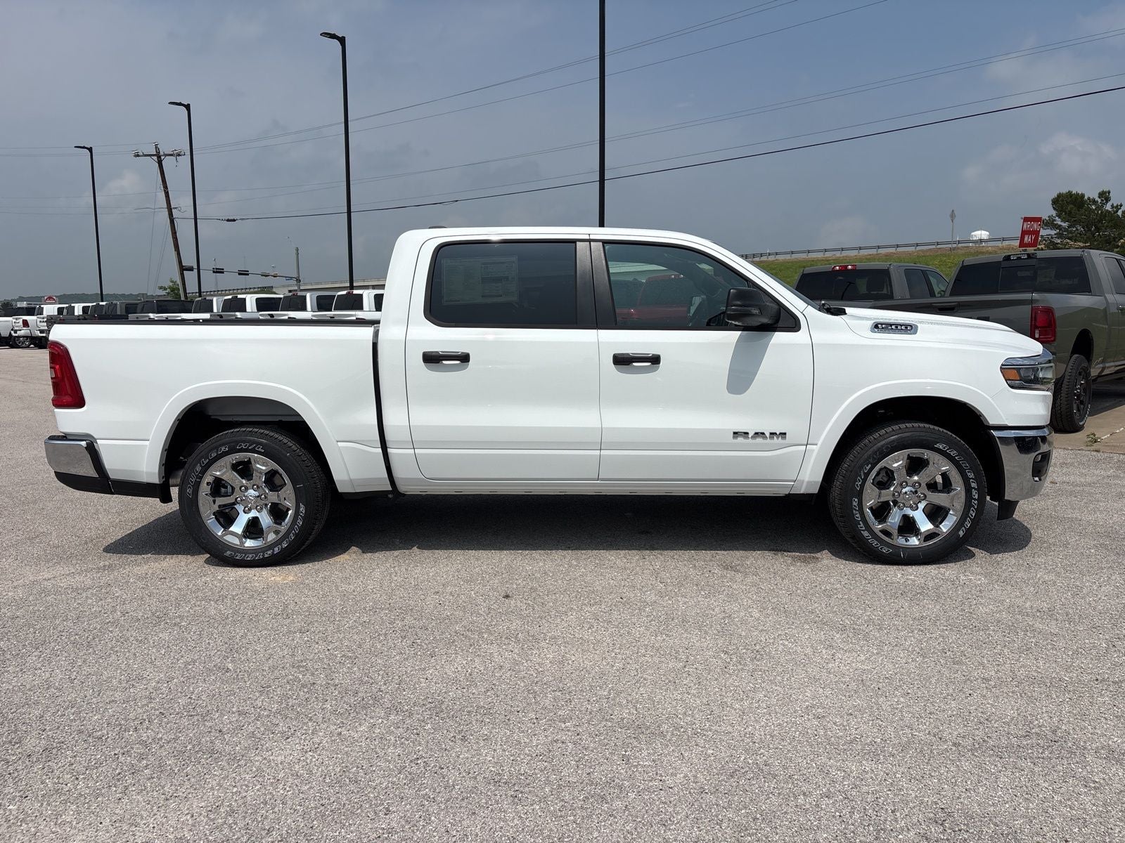 2026 RAM Ram 1500 RAM 1500 LONE STAR CREW CAB 4X4 5'7' BOX