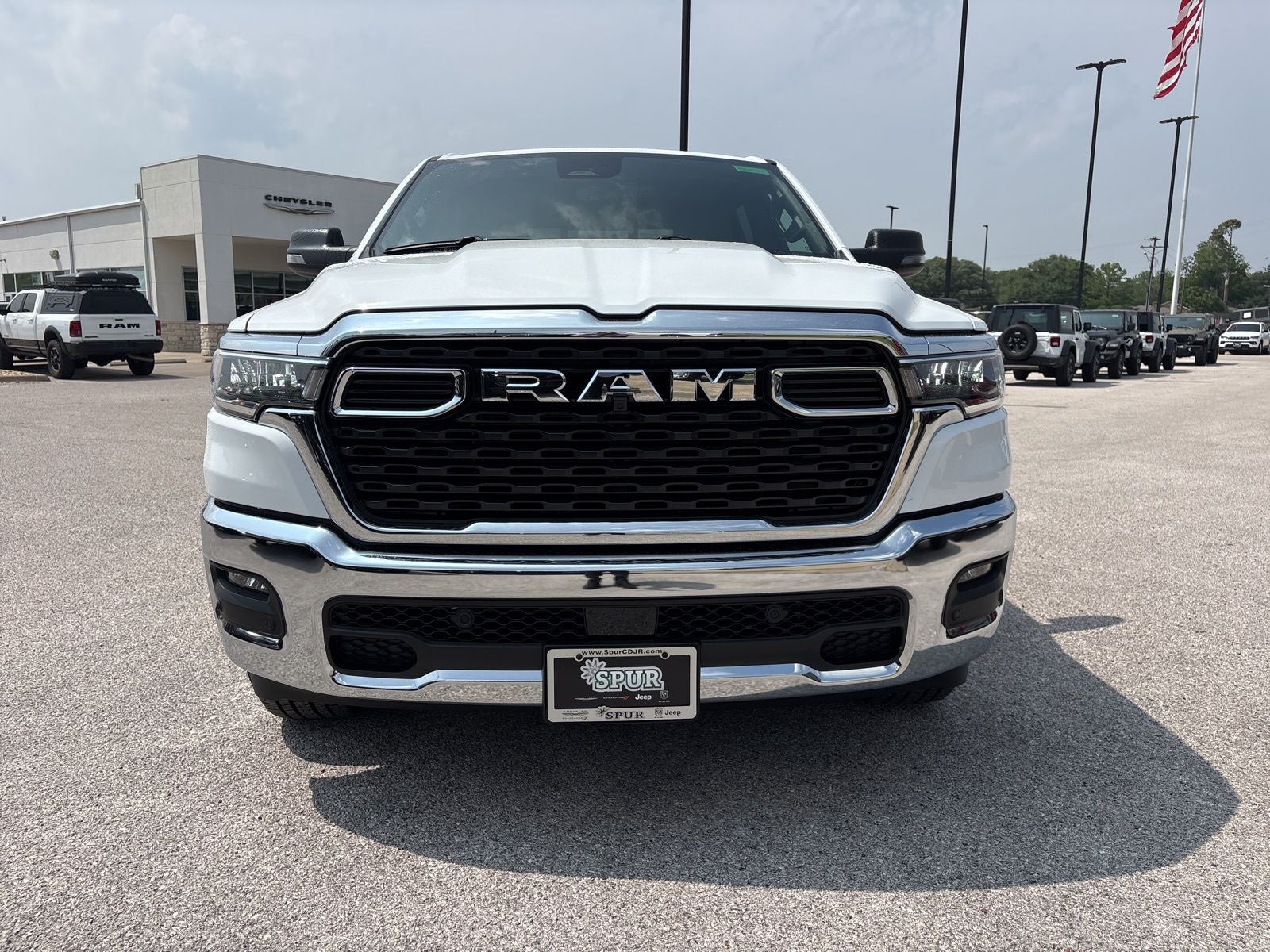 2026 RAM Ram 1500 RAM 1500 LONE STAR CREW CAB 4X4 5'7' BOX