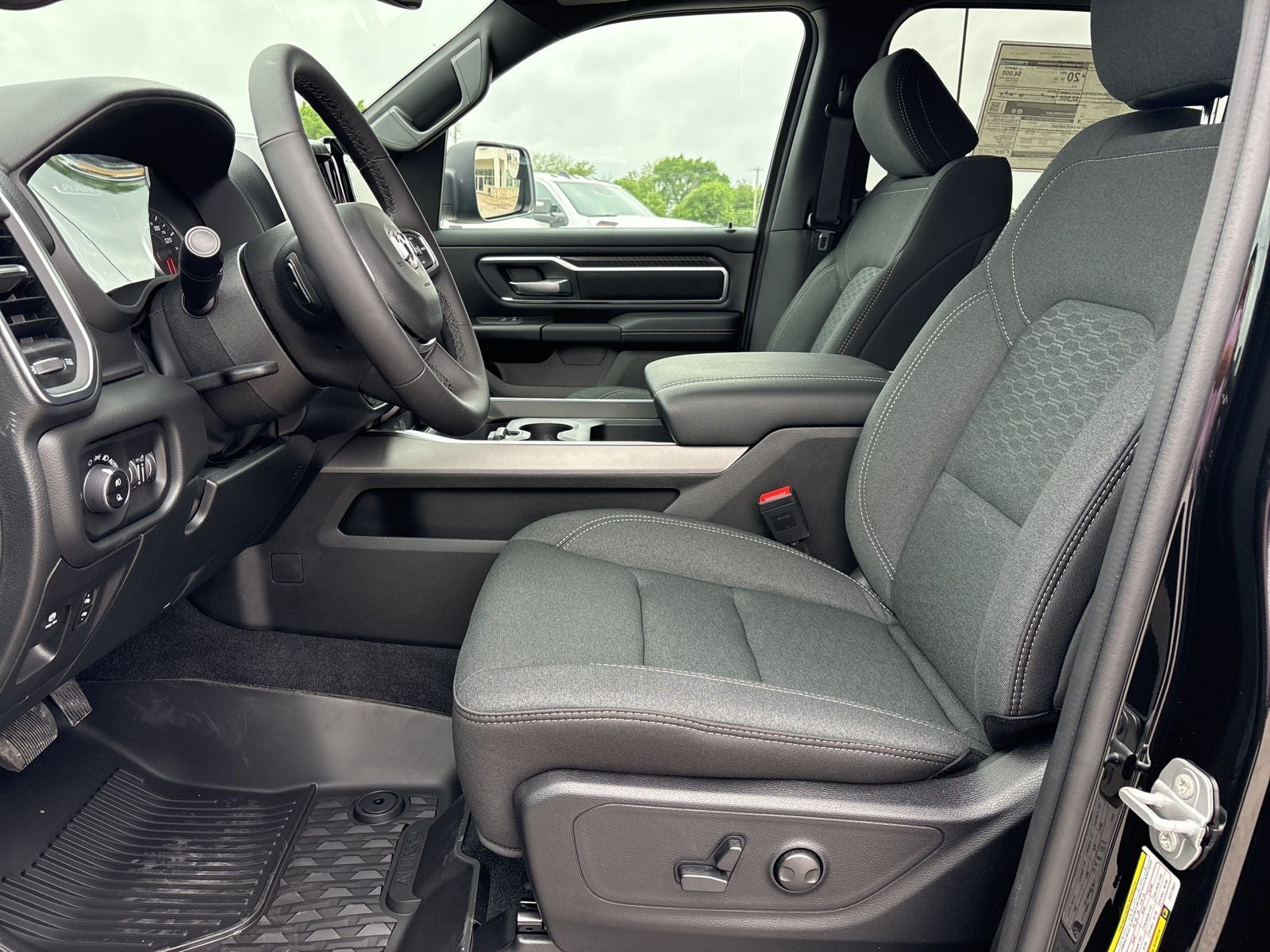 2026 RAM Ram 1500 RAM 1500 LONE STAR CREW CAB 4X4 5'7' BOX