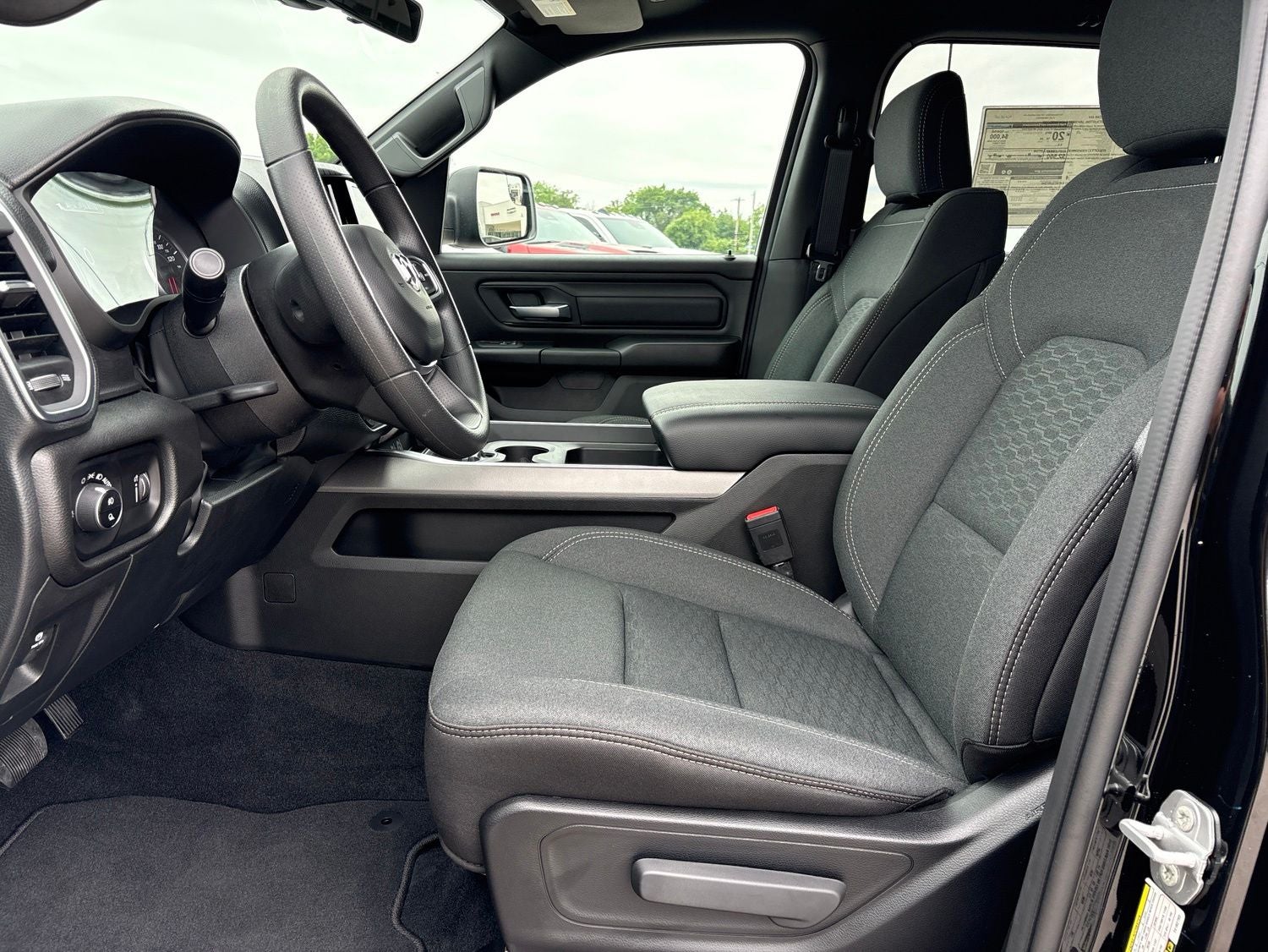 2026 RAM Ram 1500 RAM 1500 EXPRESS CREW CAB 4X4 5'7' BOX
