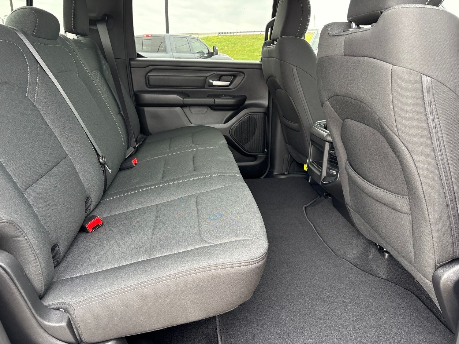 2026 RAM Ram 1500 RAM 1500 EXPRESS CREW CAB 4X4 5'7' BOX