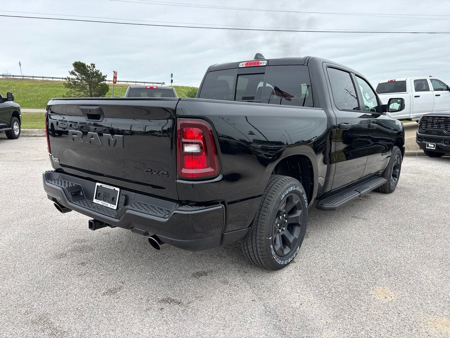 2026 RAM Ram 1500 RAM 1500 EXPRESS CREW CAB 4X4 5'7' BOX