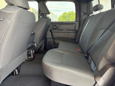 2026 RAM Ram 2500 RAM 2500 BLACK EXPRESS CREW CAB 4X4 6'4' BOX