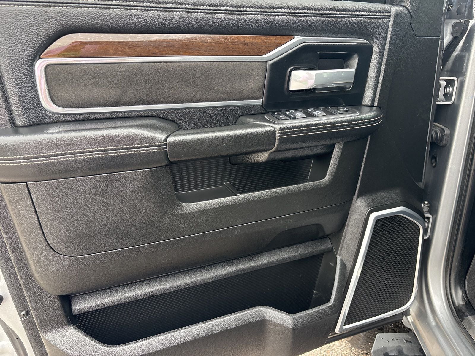 2022 RAM Ram 2500 Laramie Crew Cab 4x4 6'4' Box