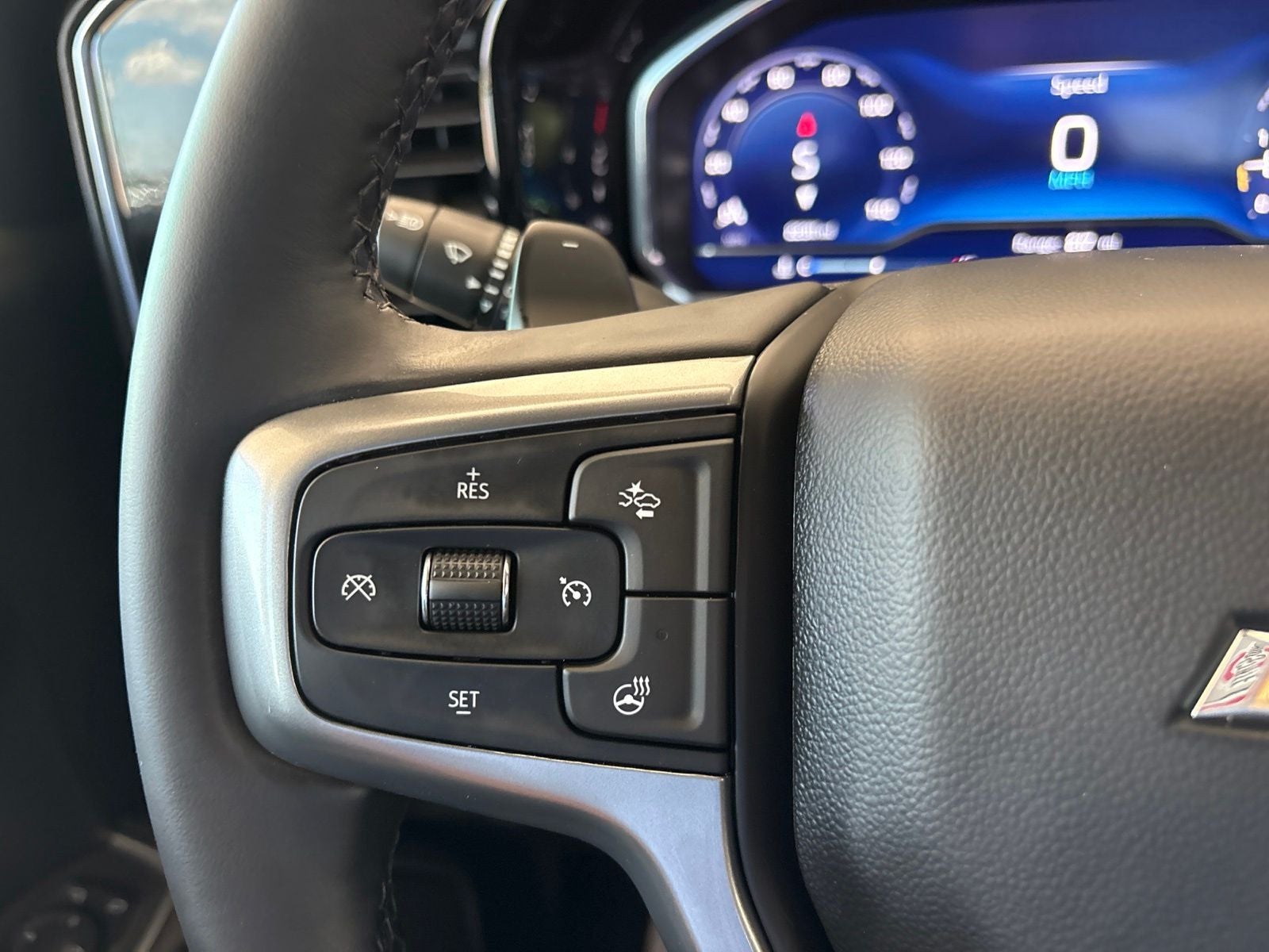 2024 Chevrolet Silverado 1500 2WD Crew Cab Short Bed LTZ