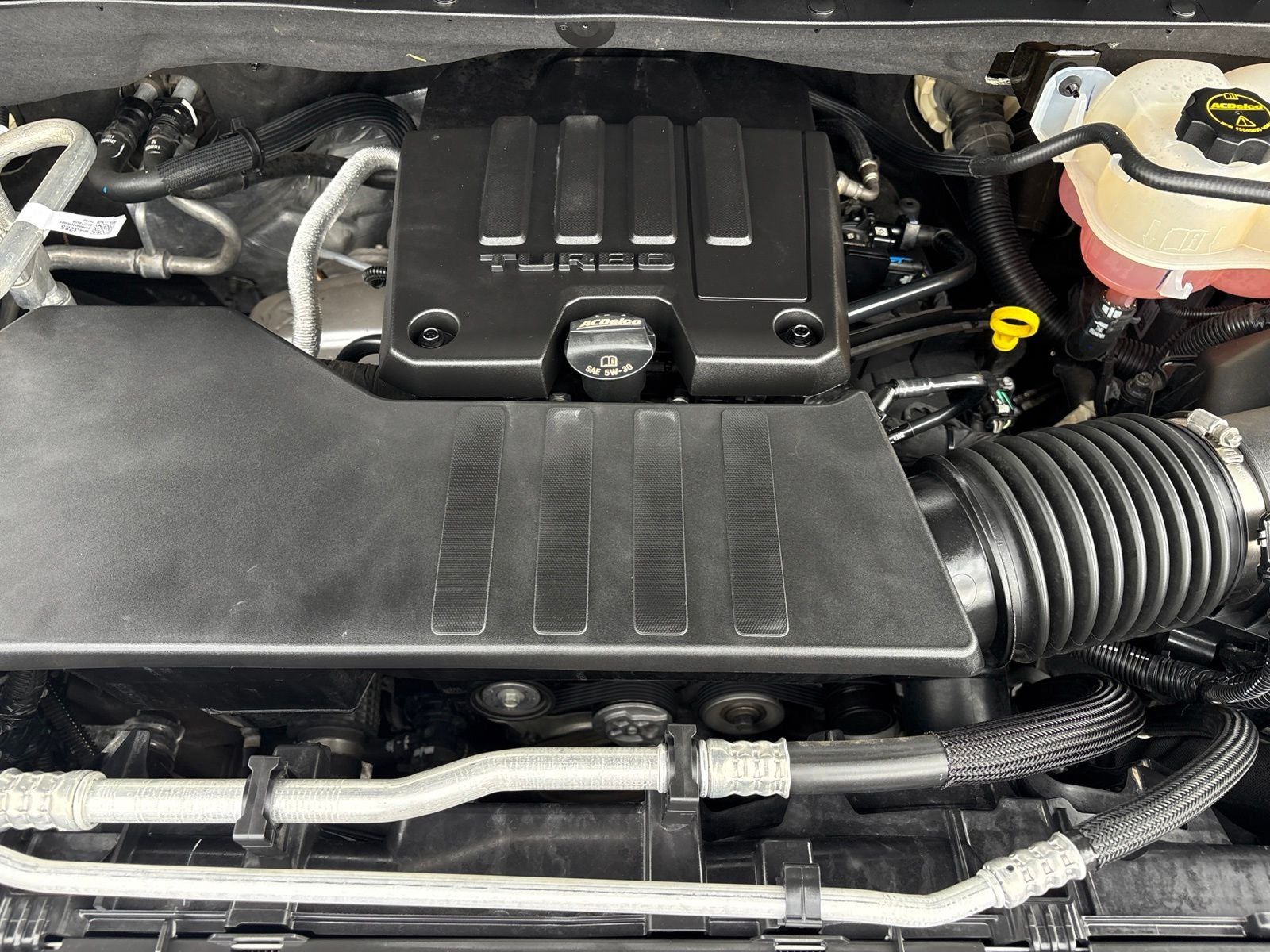 2024 Chevrolet Silverado 1500 4WD Crew Cab Short Bed Custom