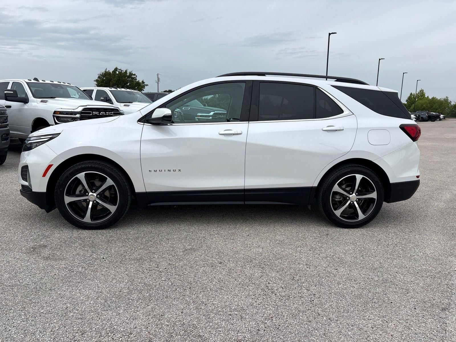 2022 Chevrolet Equinox FWD LT