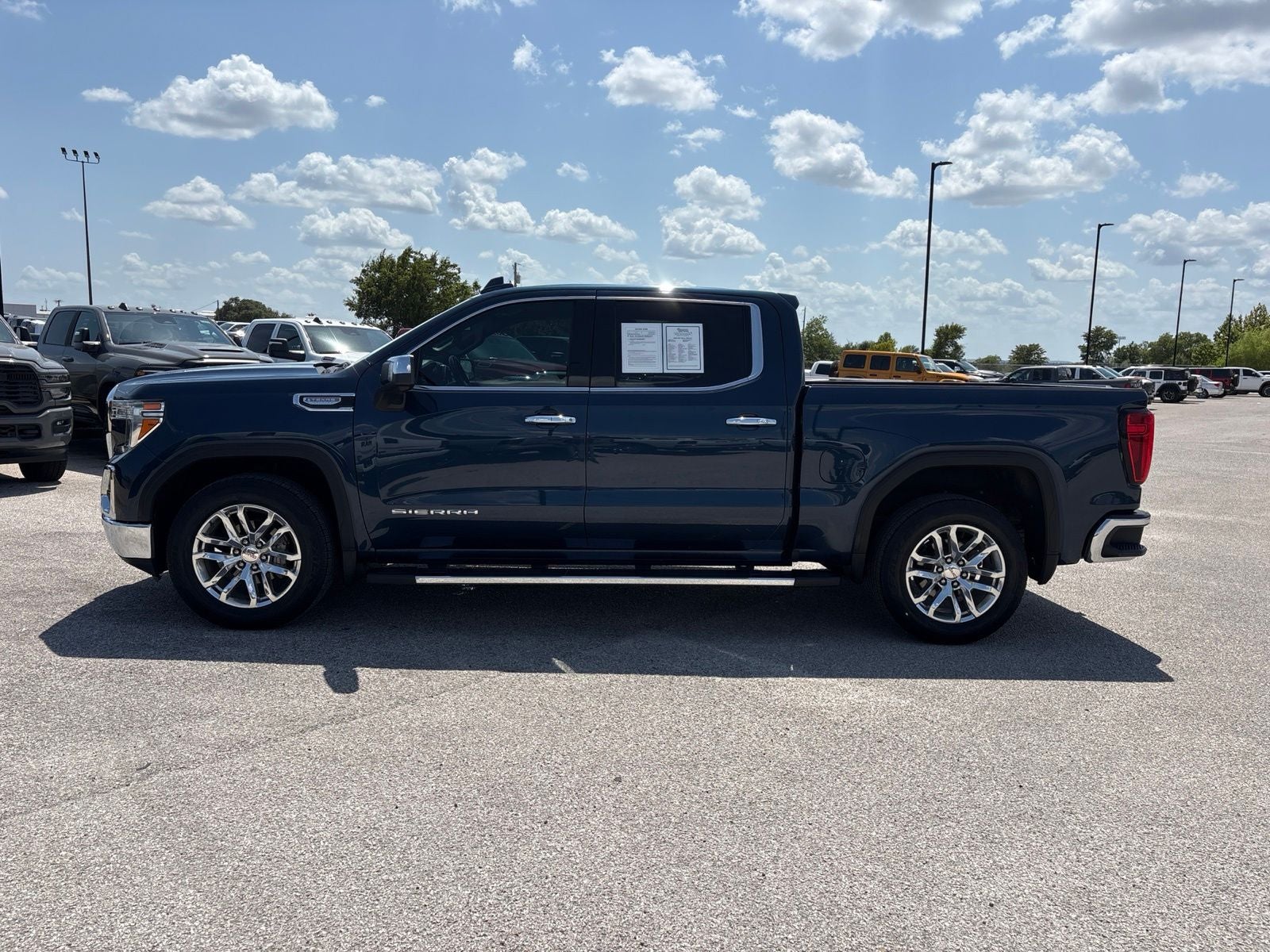 2020 GMC Sierra 1500 2WD Crew Cab Short Box SLT