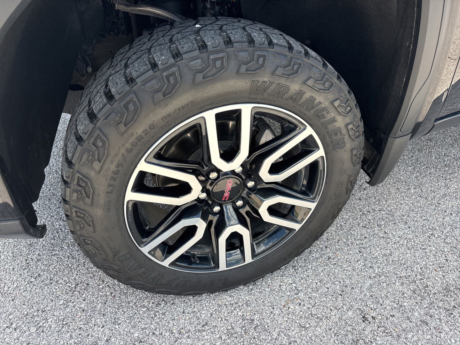 2024 GMC Sierra 1500 4WD Crew Cab Short Box AT4