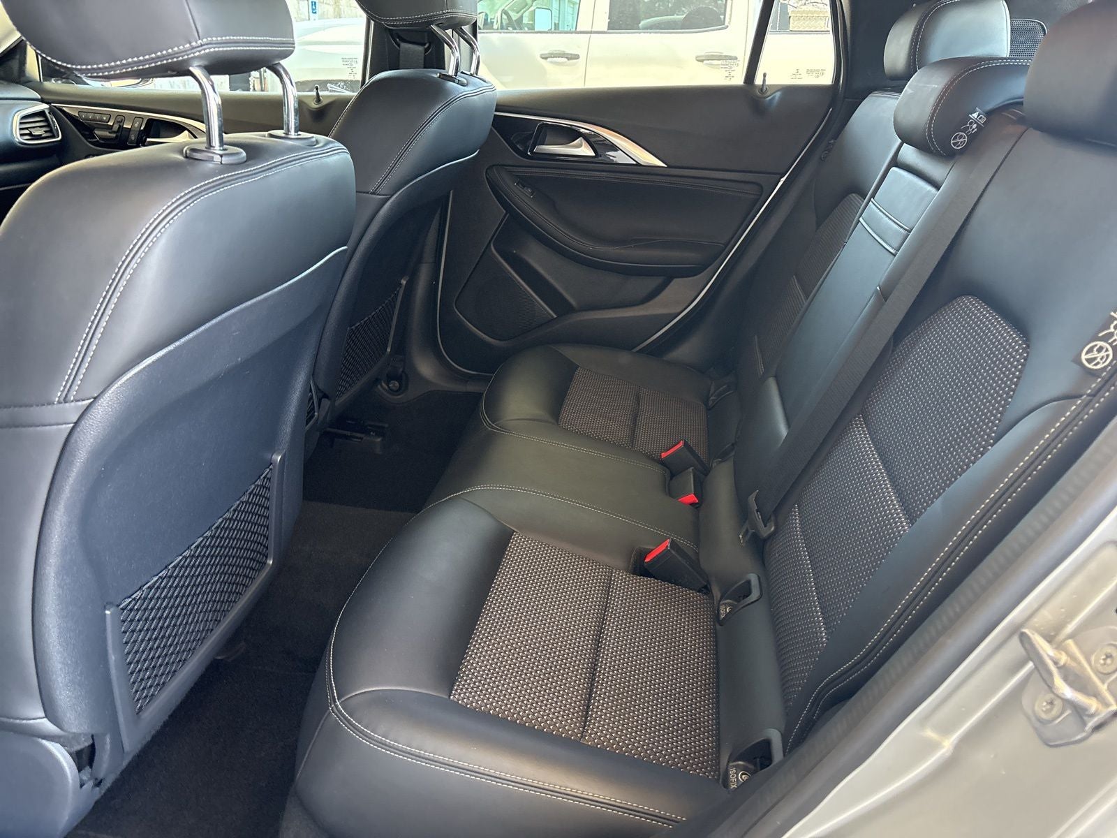 2019 INFINITI QX30 LUXE