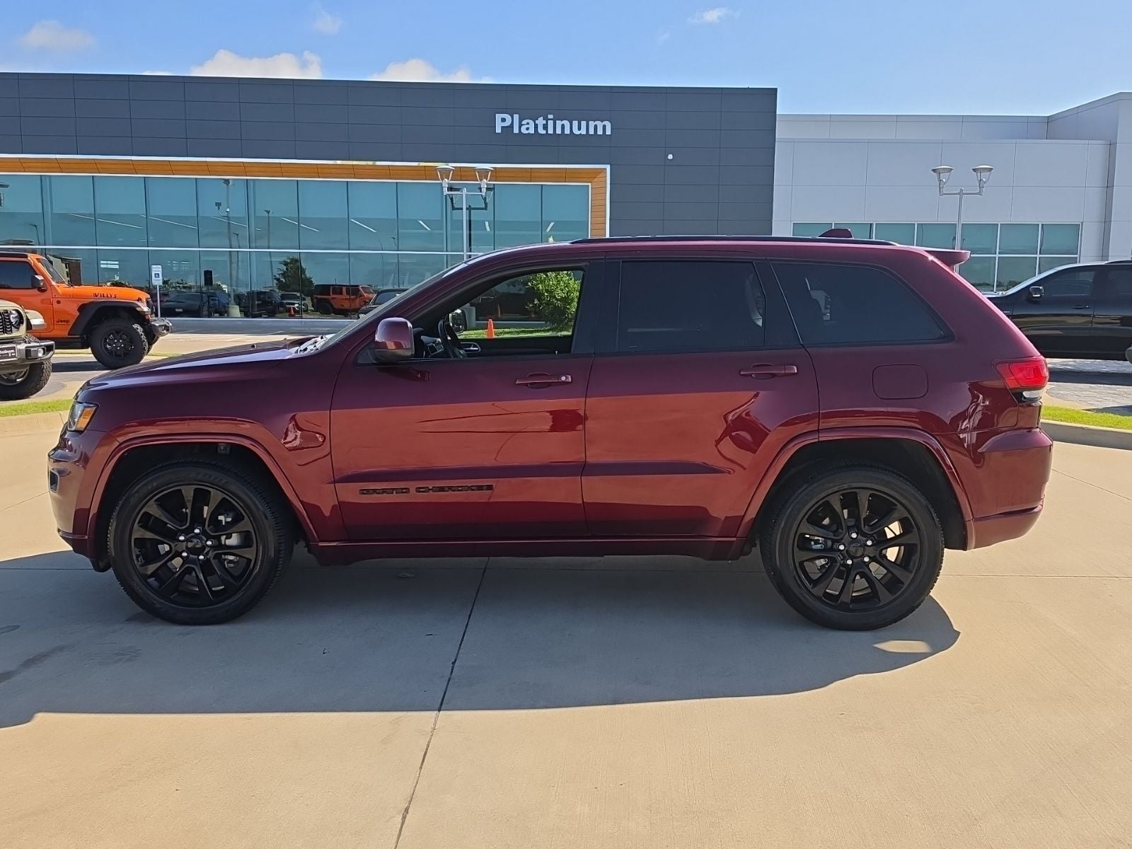 2020 Jeep Grand Cherokee Altitude 4x2