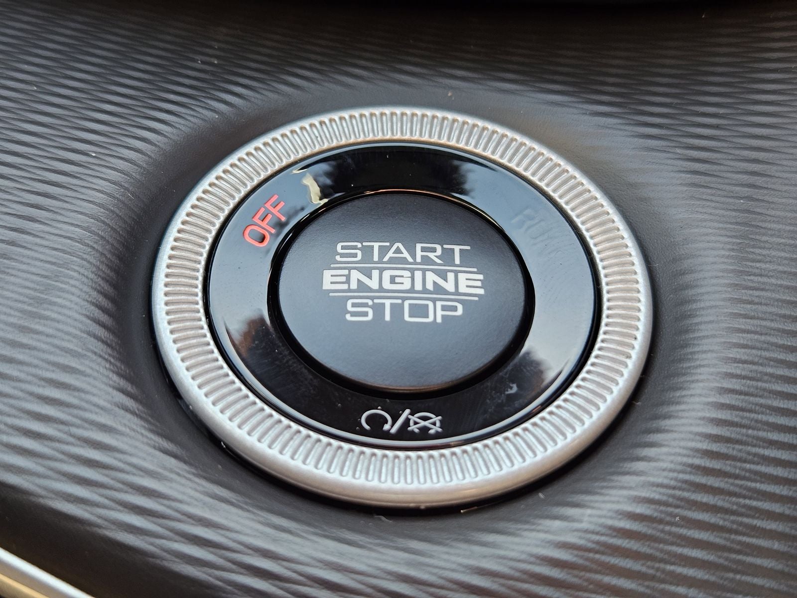 2026 Jeep Grand Cherokee GRAND CHEROKEE LAREDO 4X2