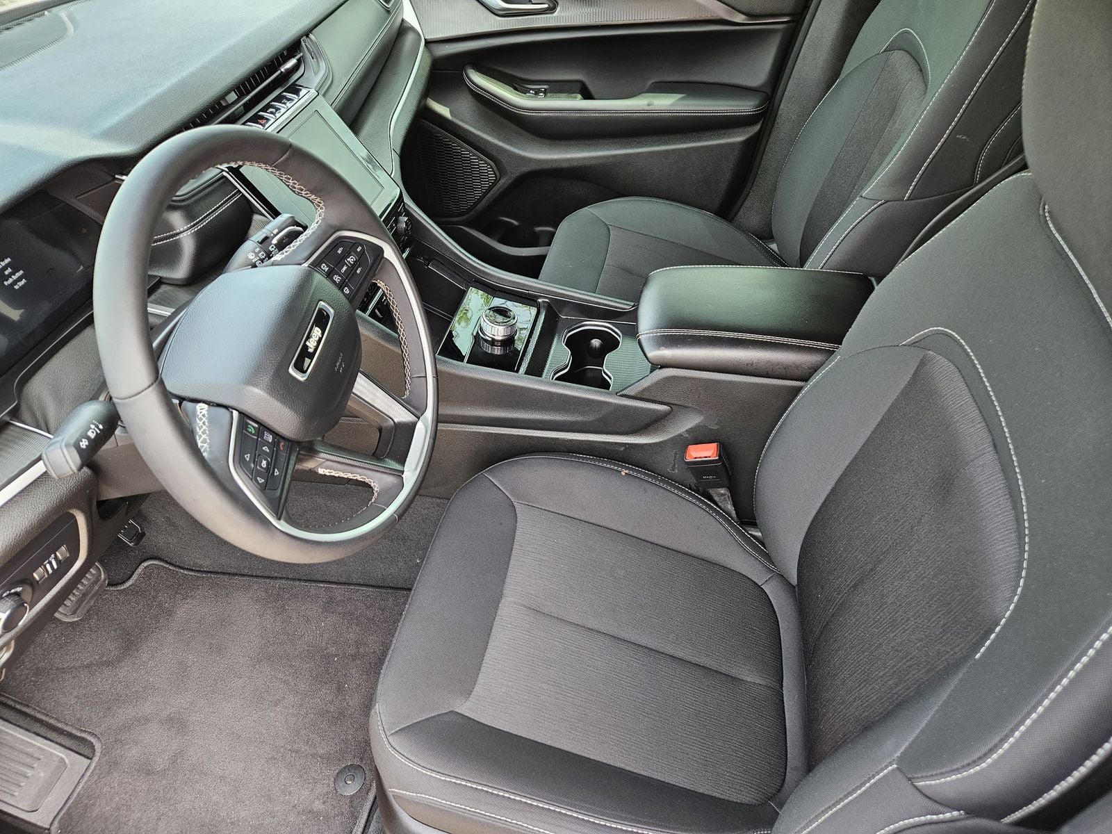 2025 Jeep Grand Cherokee Laredo X 4x2