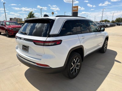 2027 Jeep Grand Cherokee Laredo X