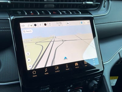 2027 Jeep Grand Cherokee Laredo X InTransit