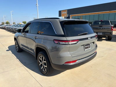 2027 Jeep Grand Cherokee Laredo X