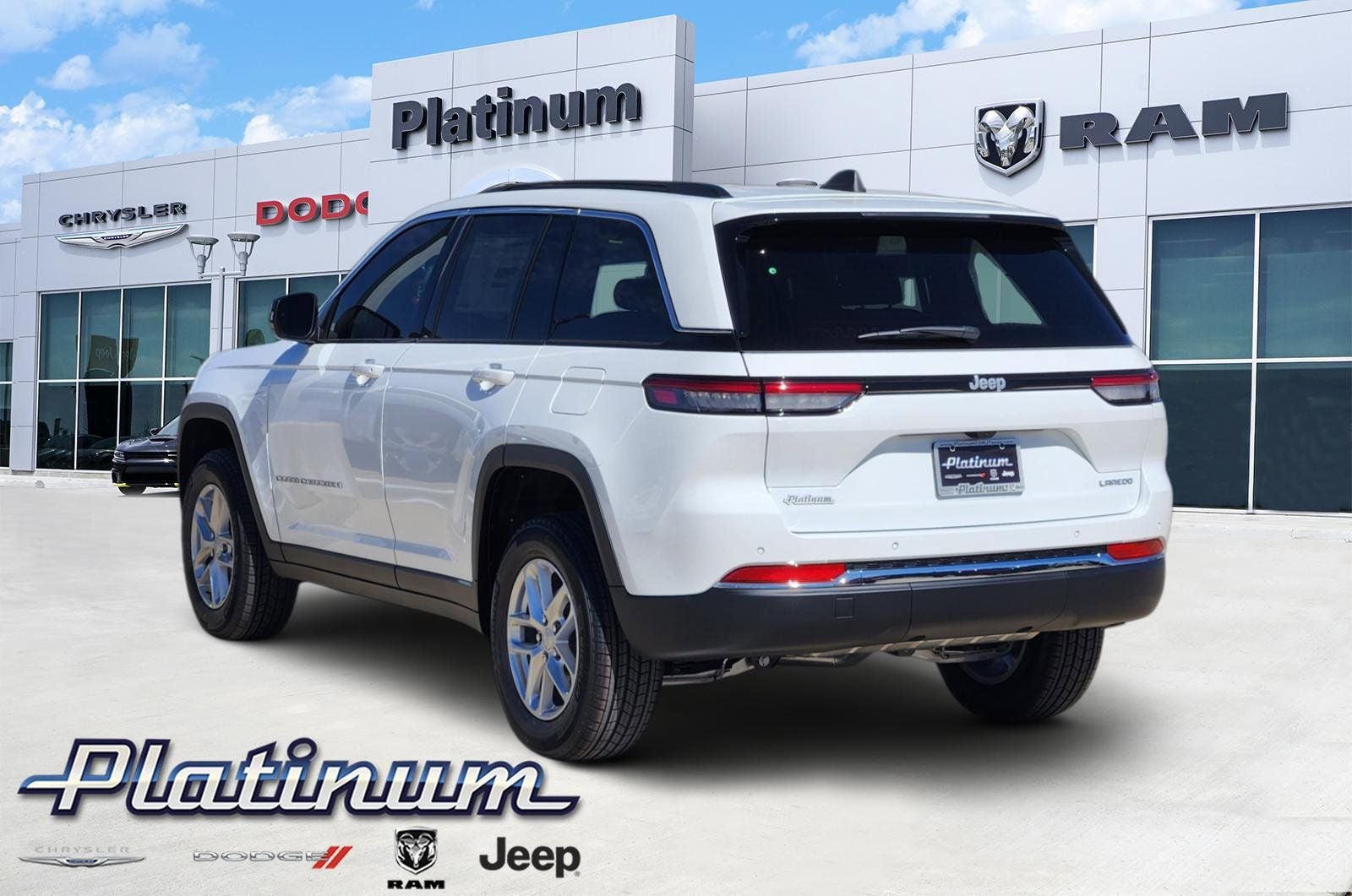 2026 Jeep Grand Cherokee GRAND CHEROKEE LAREDO 4X2
