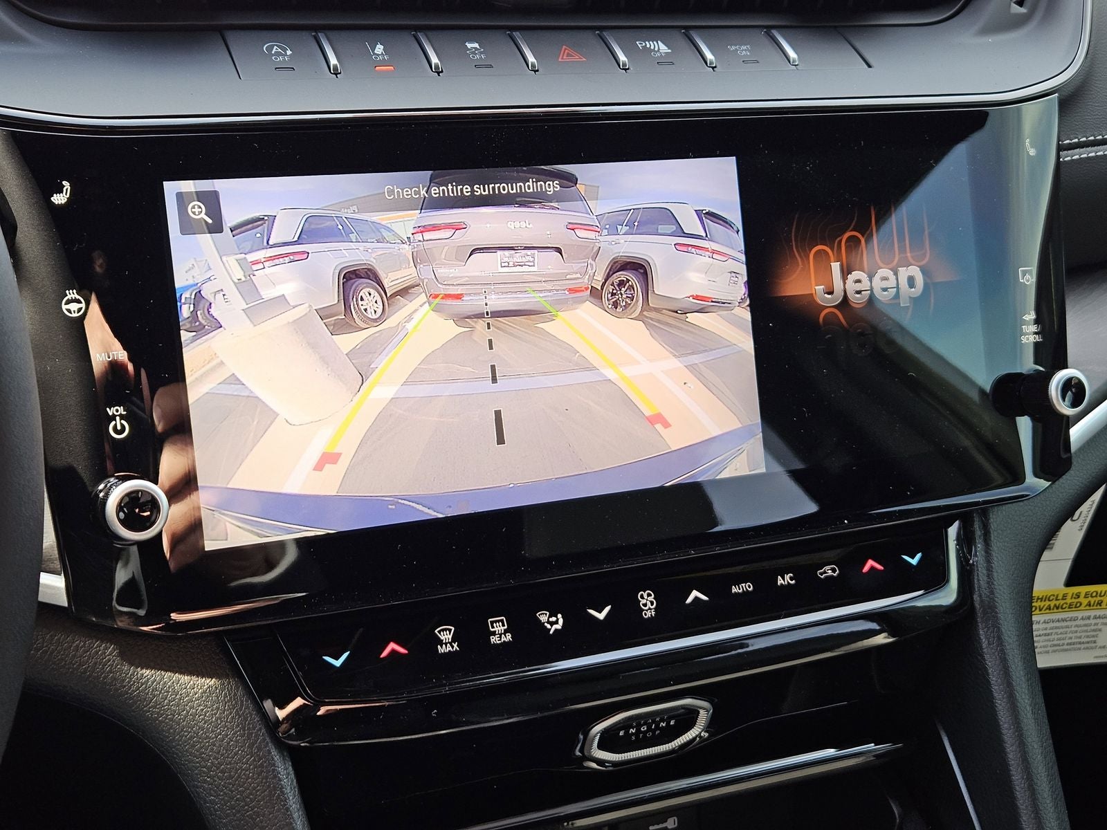 2026 Jeep Grand Cherokee GRAND CHEROKEE LAREDO ALTITUDE 4X2