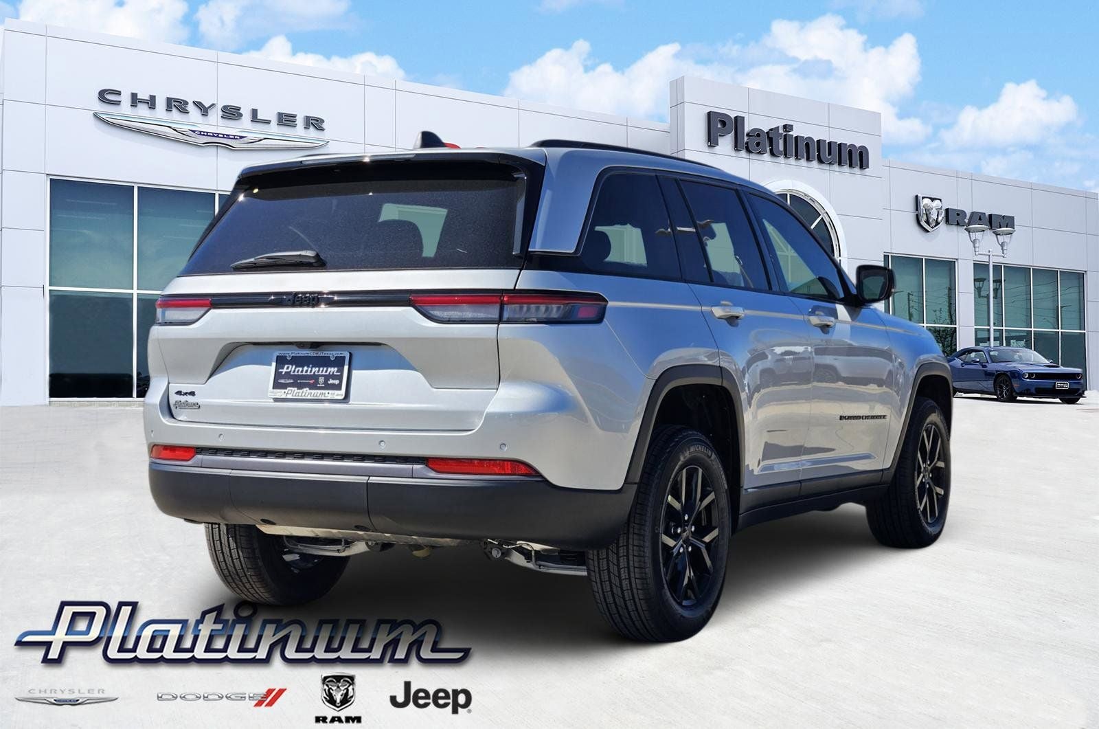 2026 Jeep Grand Cherokee GRAND CHEROKEE LAREDO ALTITUDE 4X4