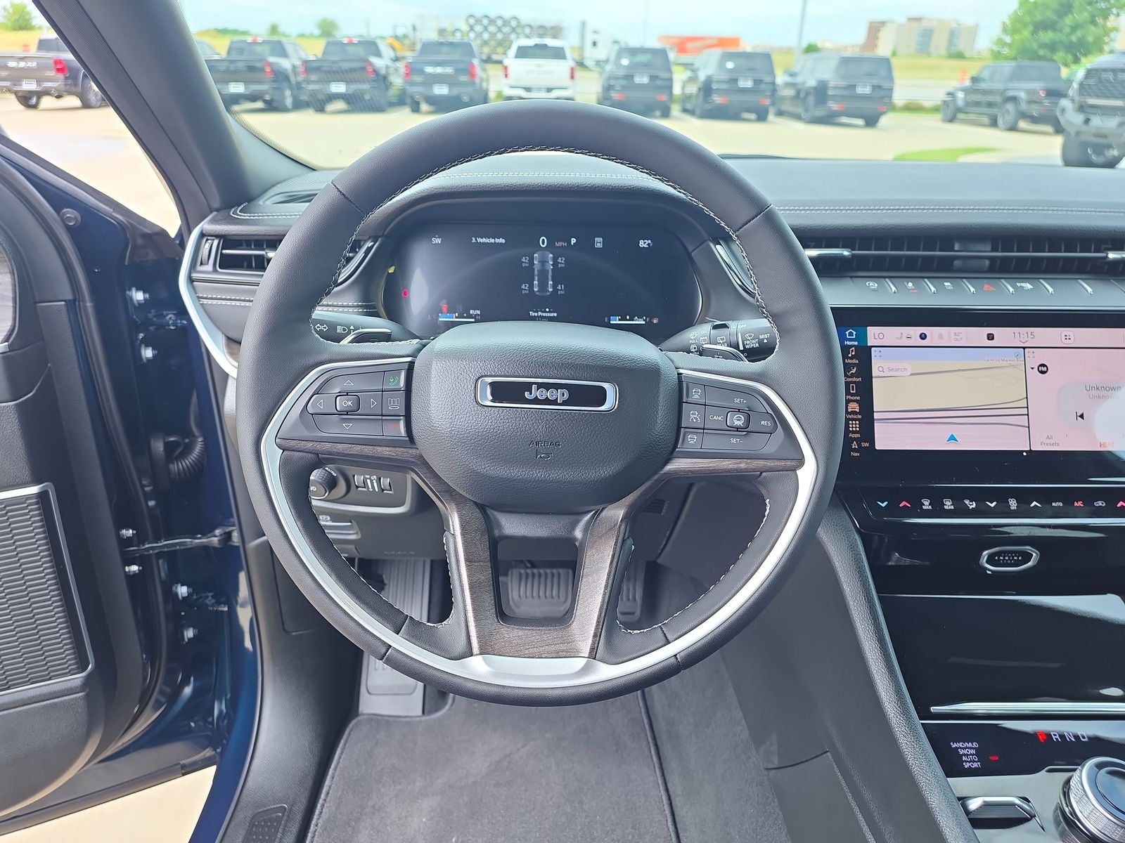 2026 Jeep Grand Cherokee GRAND CHEROKEE LIMITED RESERVE 4X4