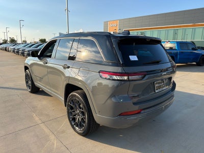 2027 Jeep Grand Cherokee Summit
