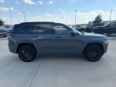 2027 Jeep Grand Cherokee Summit
