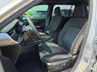 2025 Jeep Grand Cherokee L Laredo X 4x2
