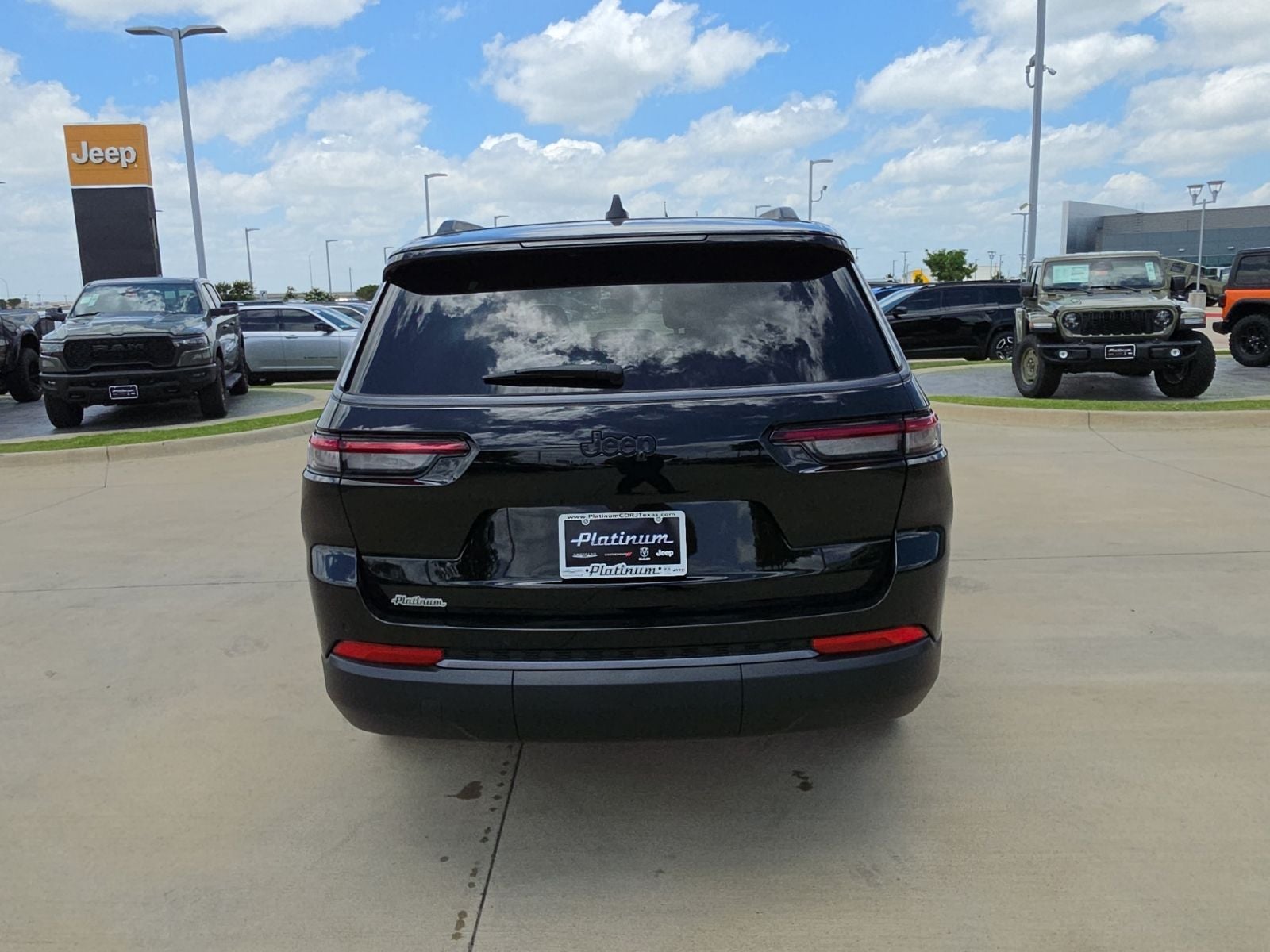 2026 Jeep Grand Cherokee L GRAND CHEROKEE L LAREDO ALTITUDE 4X2
