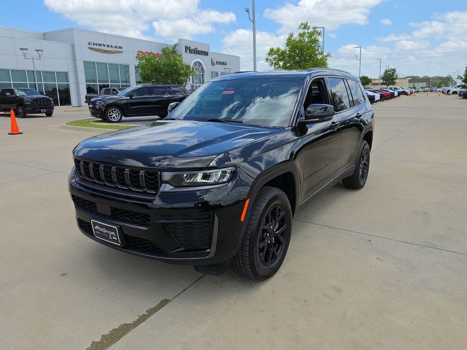 2026 Jeep Grand Cherokee L GRAND CHEROKEE L LAREDO ALTITUDE 4X2