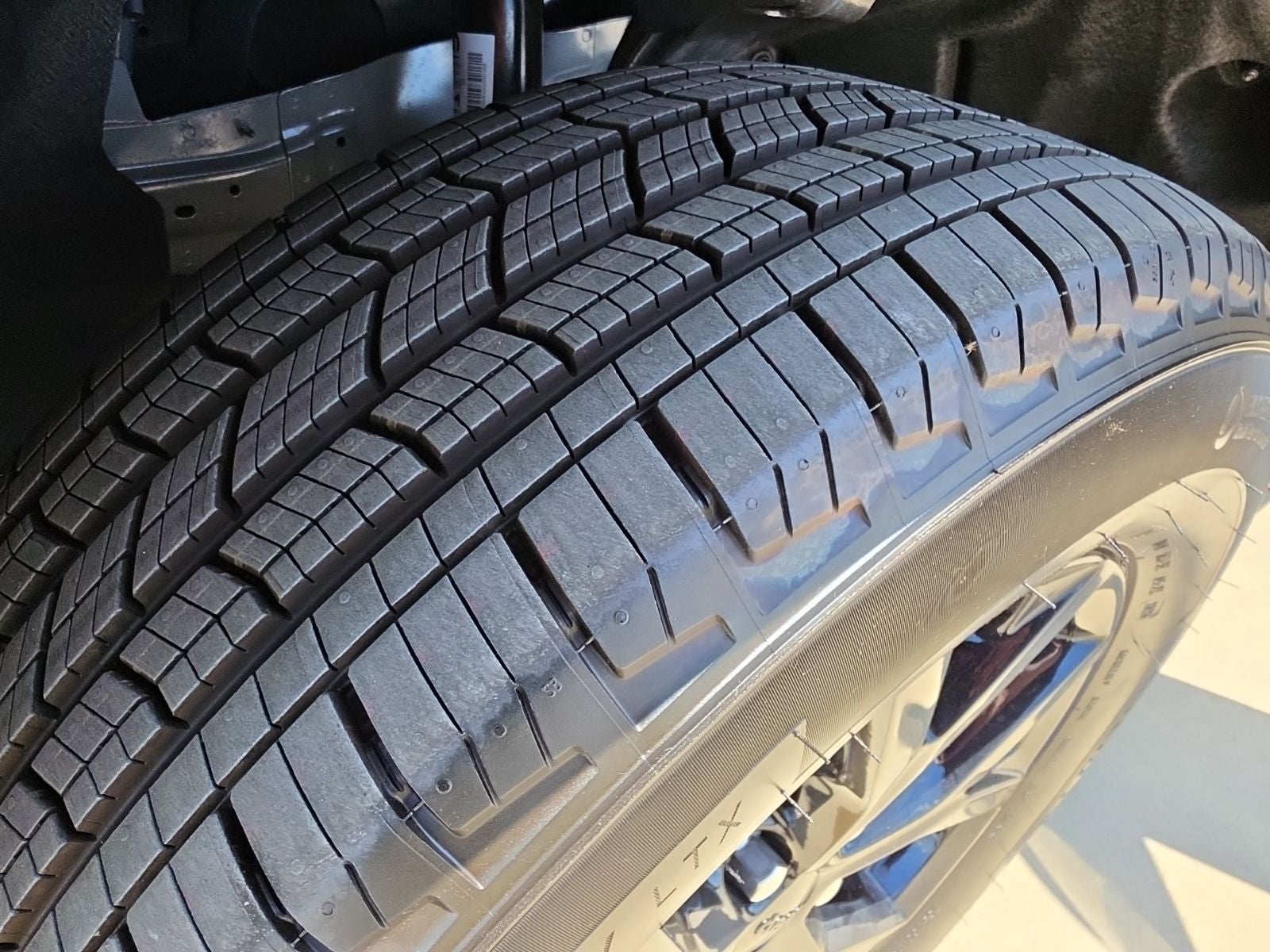 2026 Jeep Grand Cherokee L GRAND CHEROKEE L LAREDO ALTITUDE 4X2