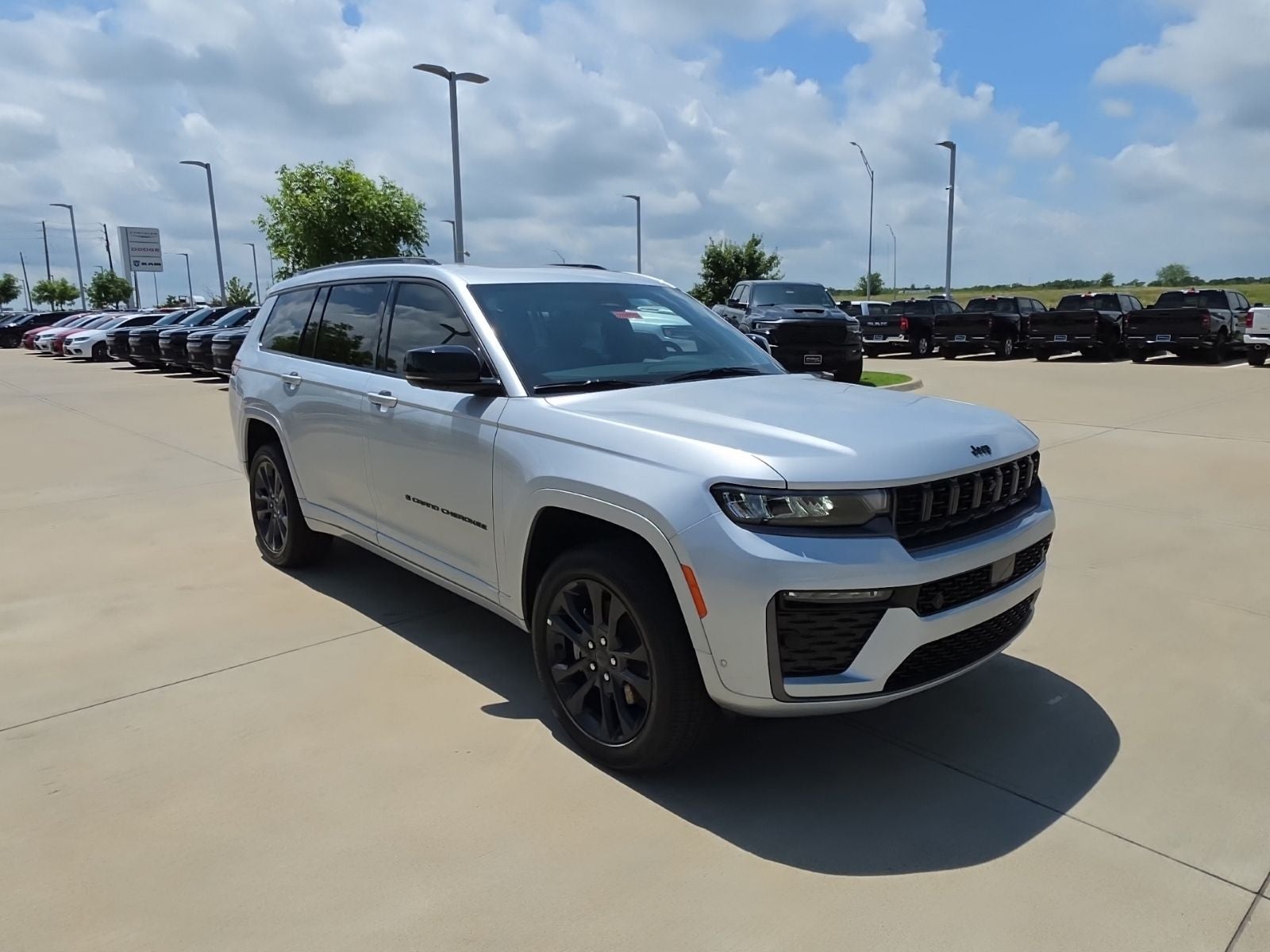 2026 Jeep Grand Cherokee L GRAND CHEROKEE L LIMITED RESERVE 4X4