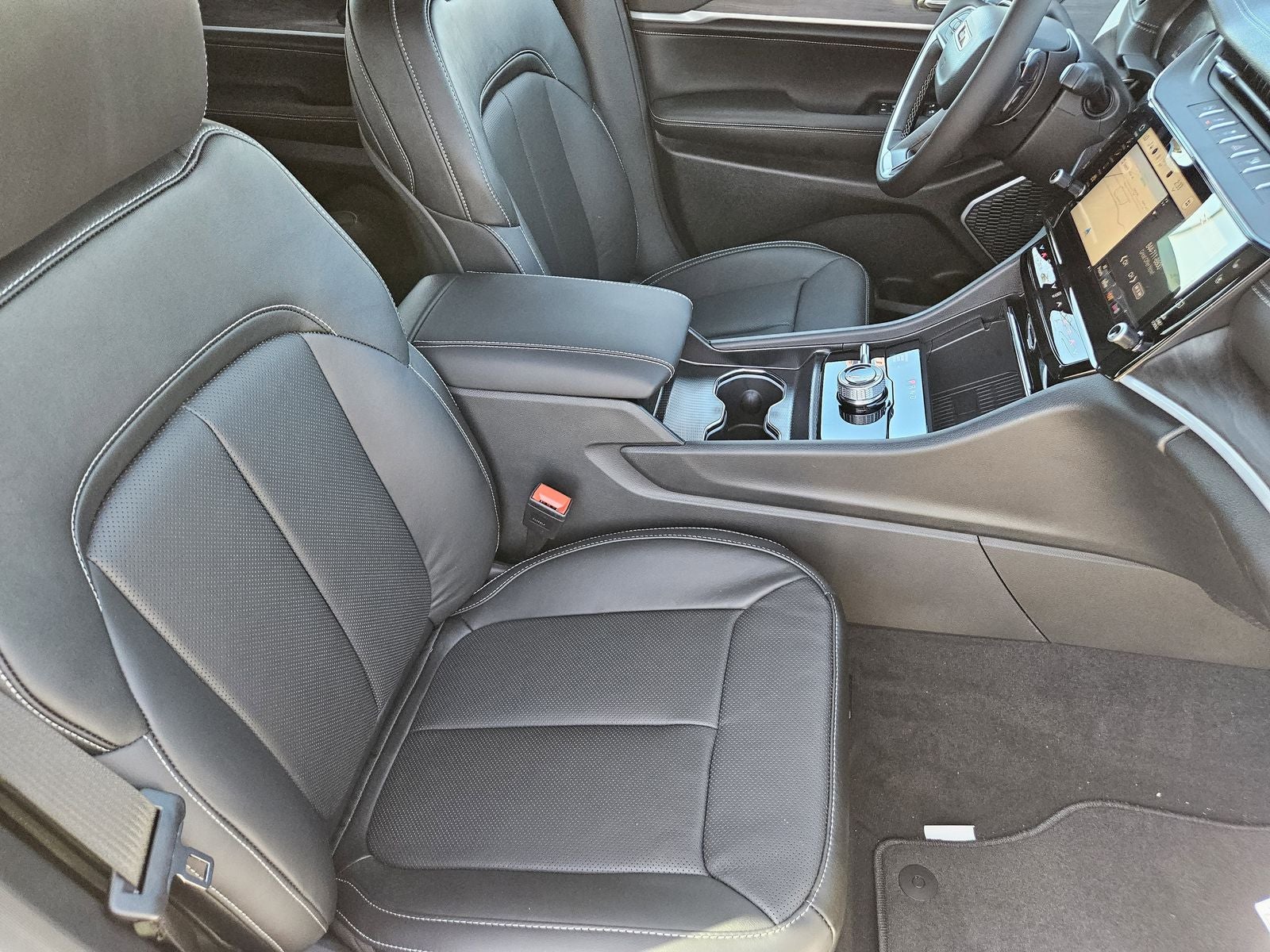 2026 Jeep Grand Cherokee GRAND CHEROKEE L LIMITED RESERVE 4X4