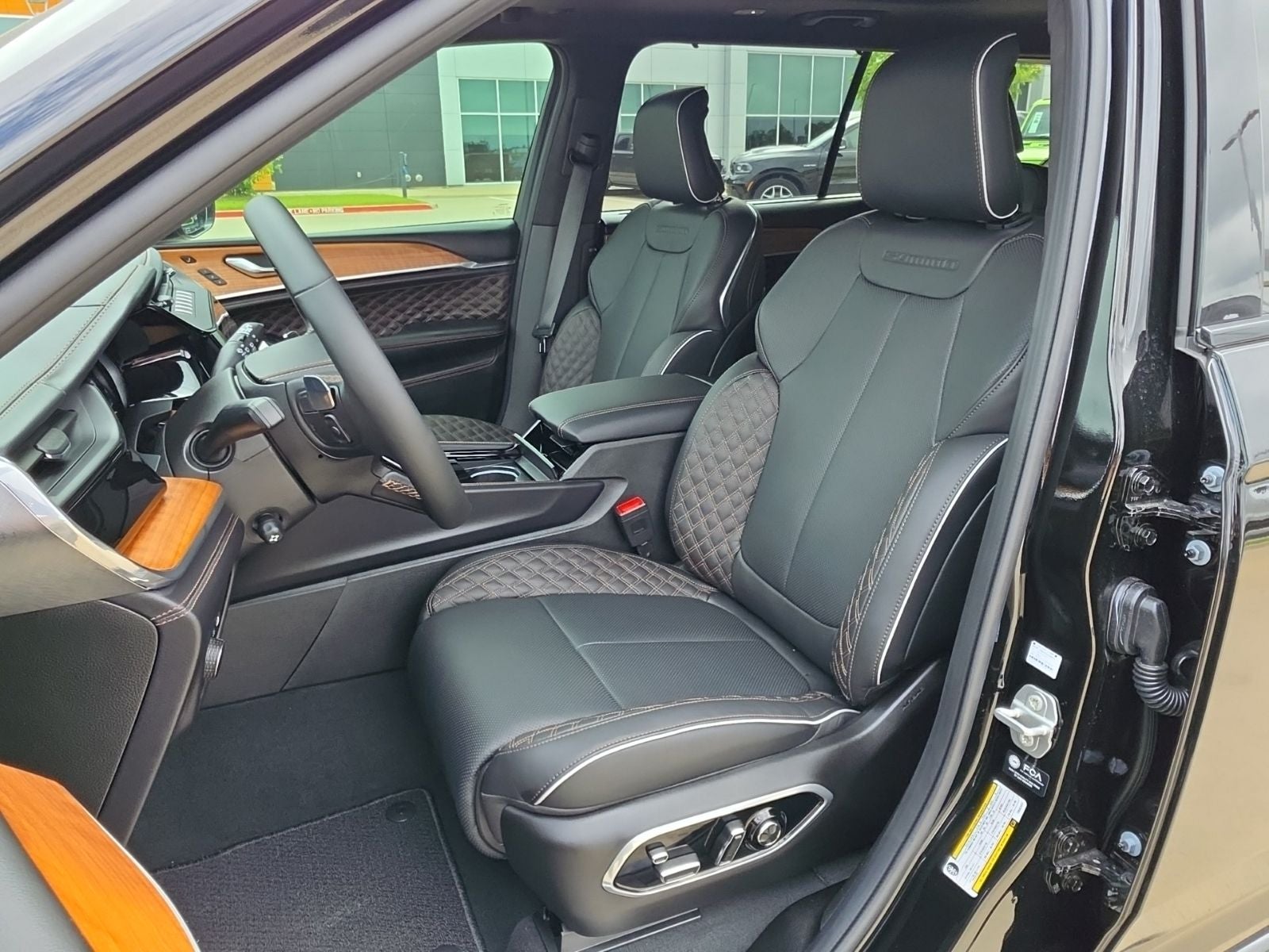 2026 Jeep Grand Cherokee L GRAND CHEROKEE L SUMMIT 4X4
