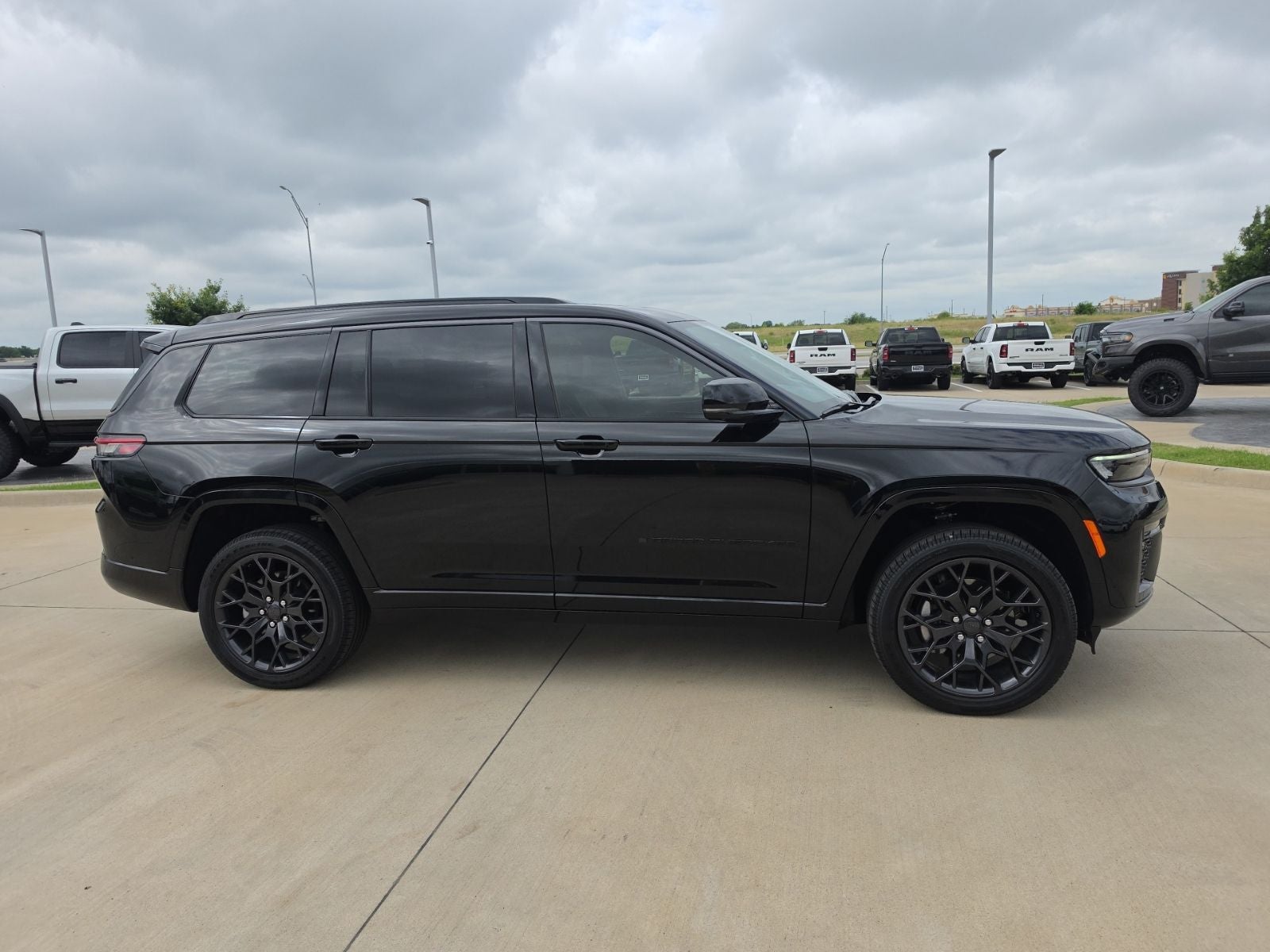 2026 Jeep Grand Cherokee L GRAND CHEROKEE L SUMMIT 4X4