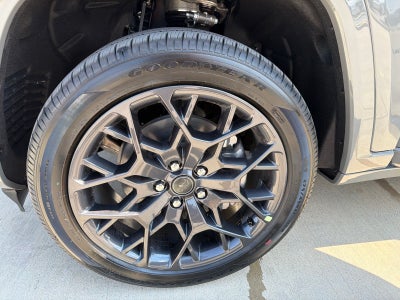 2027 Jeep Grand Cherokee L Summit InTransit