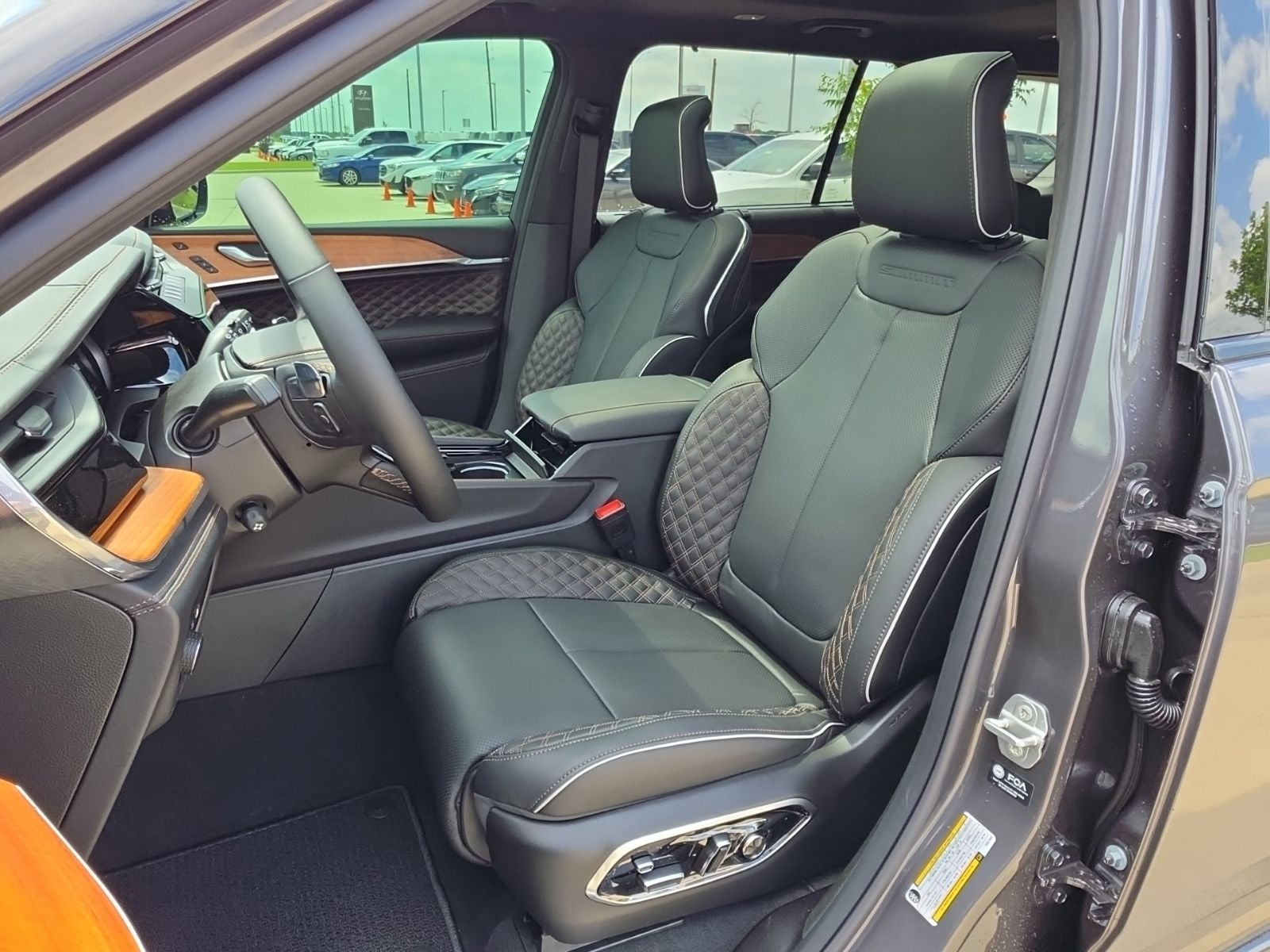 2026 Jeep Grand Cherokee L GRAND CHEROKEE L SUMMIT 4X4