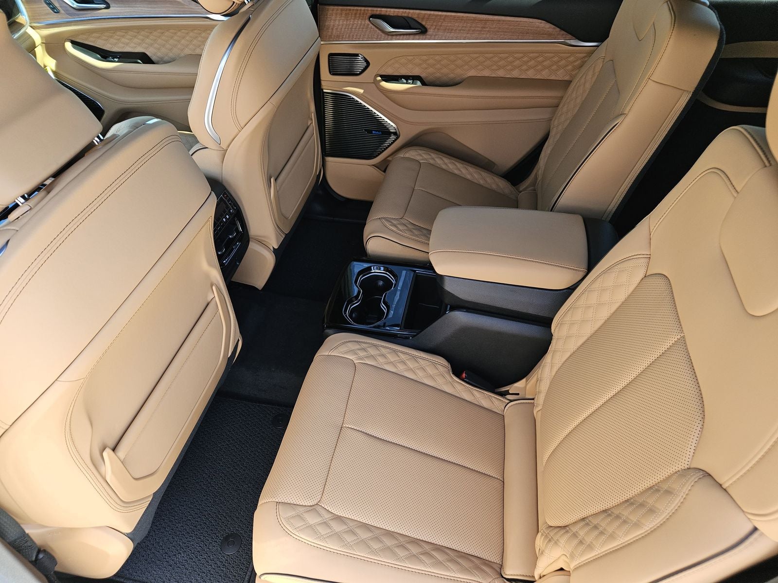 2026 Jeep Grand Cherokee L GRAND CHEROKEE L SUMMIT 4X4