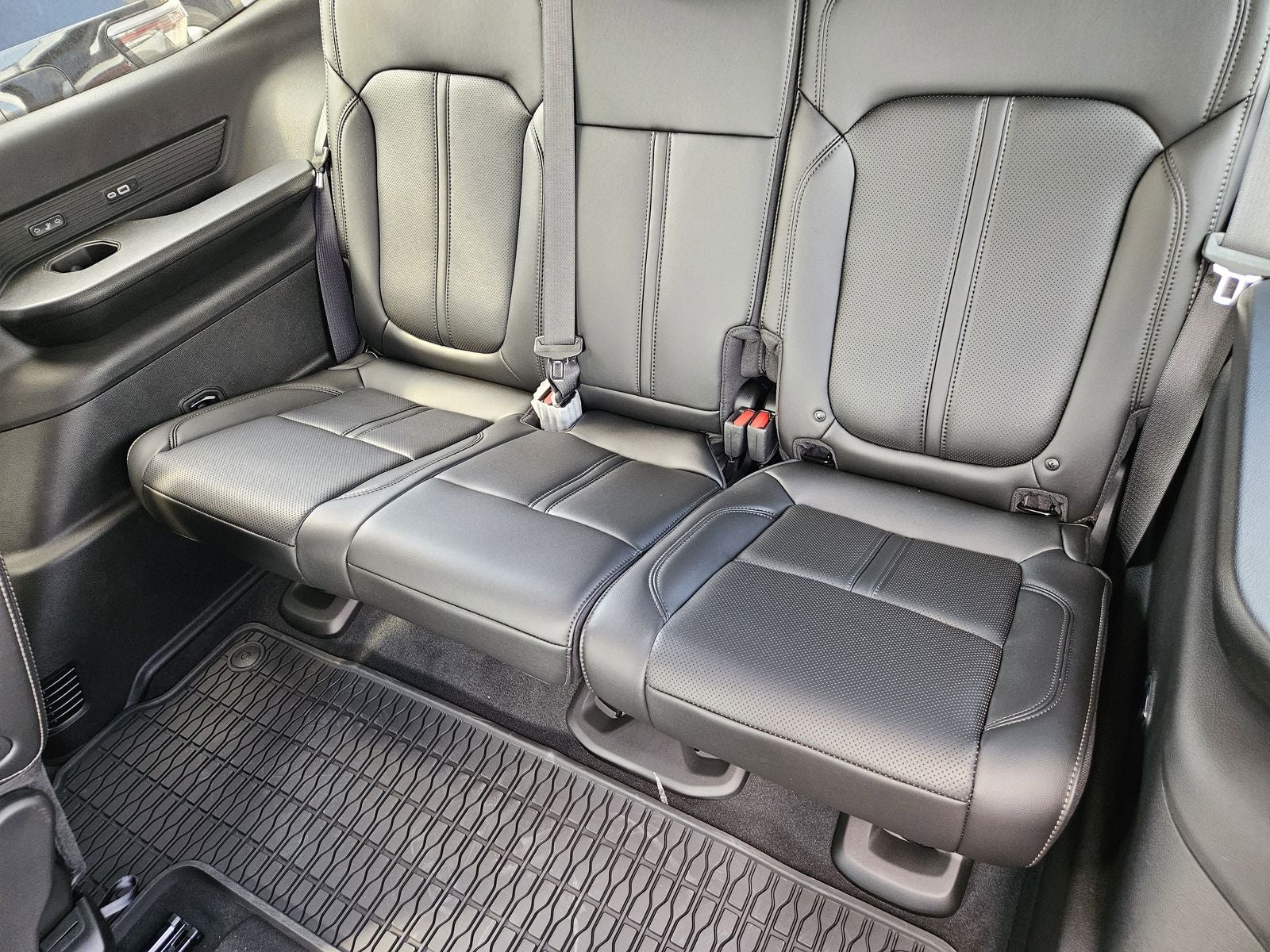 2026 Jeep Grand Wagoneer GRAND WAGONEER UPLAND 4X4