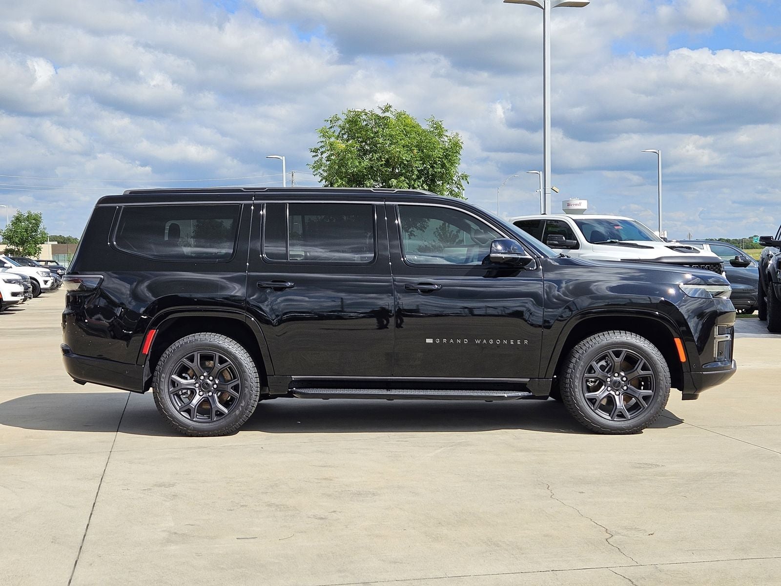 2026 Jeep Grand Wagoneer GRAND WAGONEER UPLAND 4X4