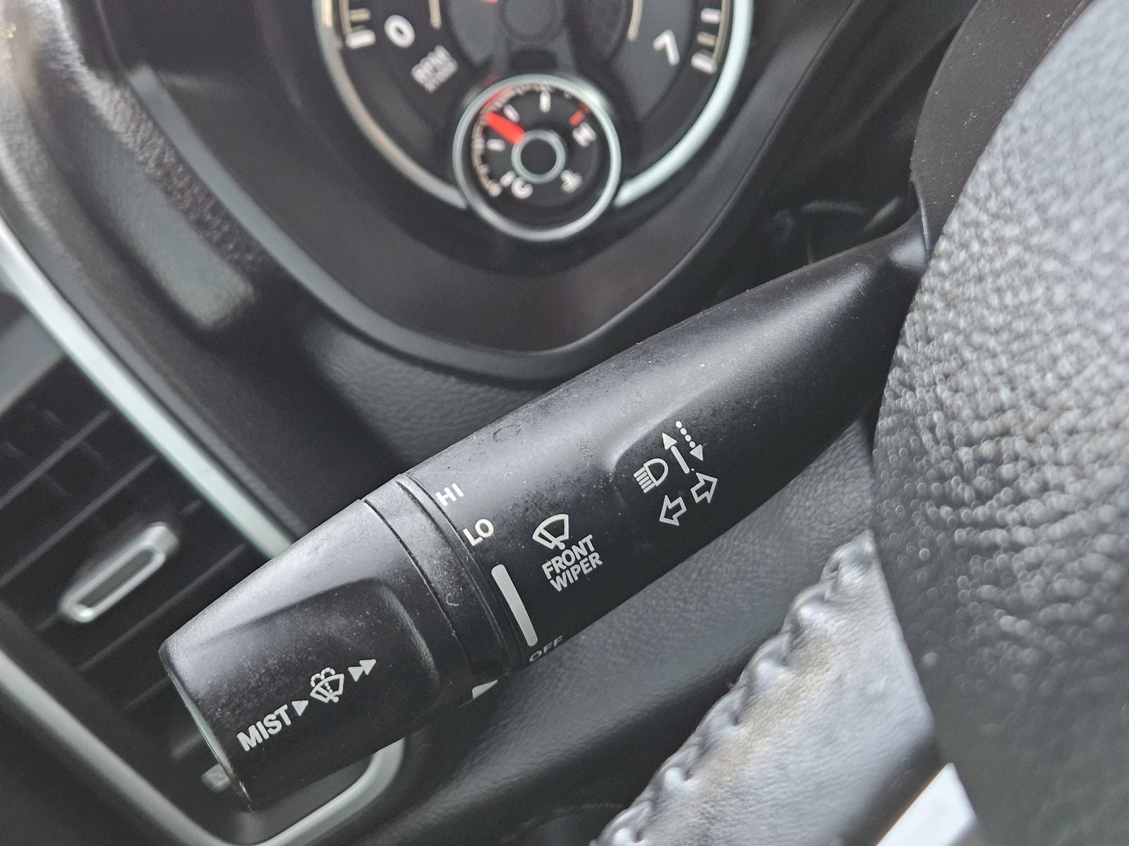 2022 RAM Ram 1500 Lone Star Crew Cab 4x2 5'7' Box