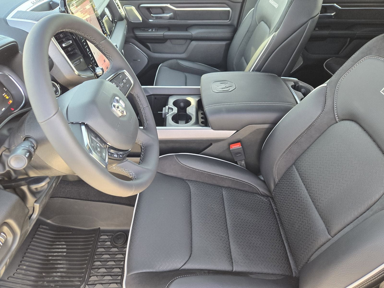 2026 RAM Ram 1500 RAM 1500 LARAMIE CREW CAB 4X2 5'7' BOX