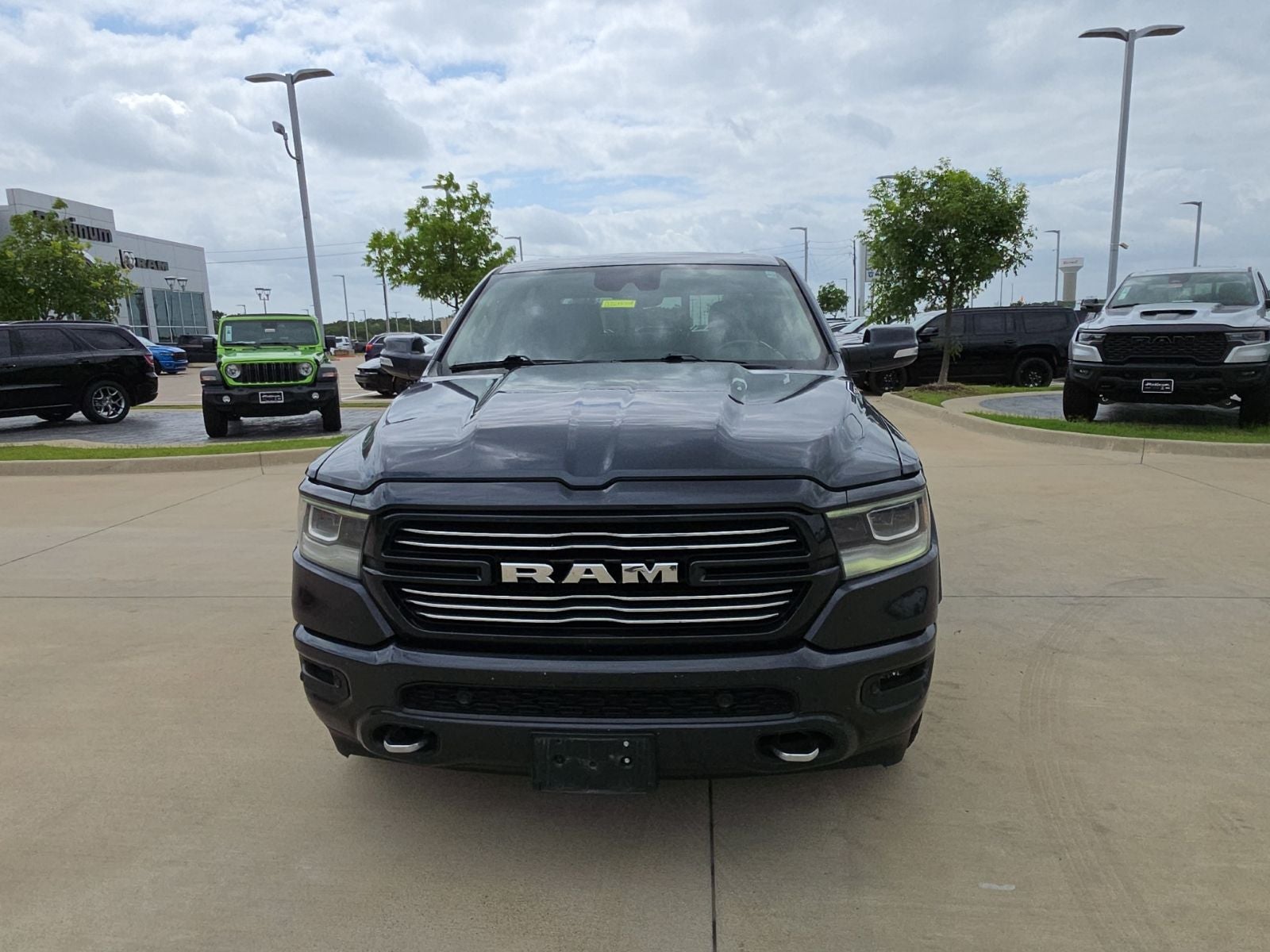 2021 RAM Ram 1500 Laramie Crew Cab 4x2 5'7' Box
