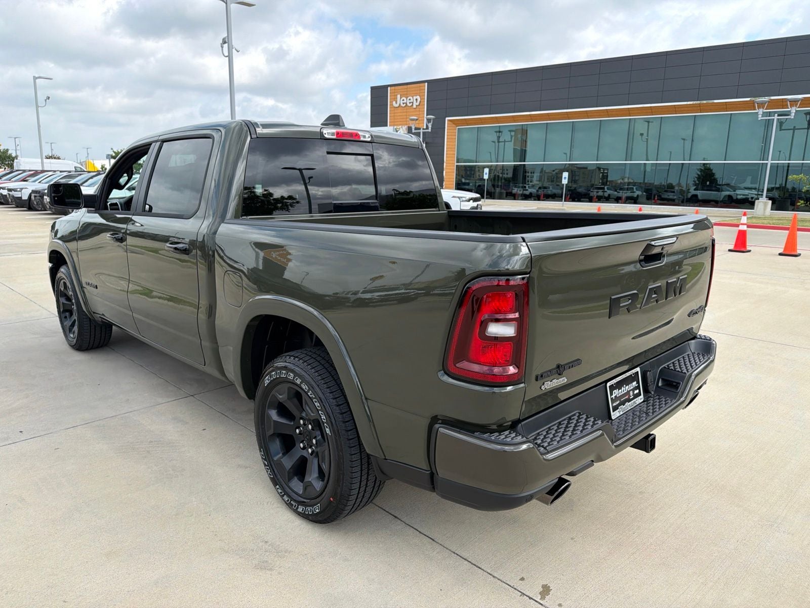 2026 RAM Ram 1500 RAM 1500 LONE STAR CREW CAB 4X4 5'7' BOX