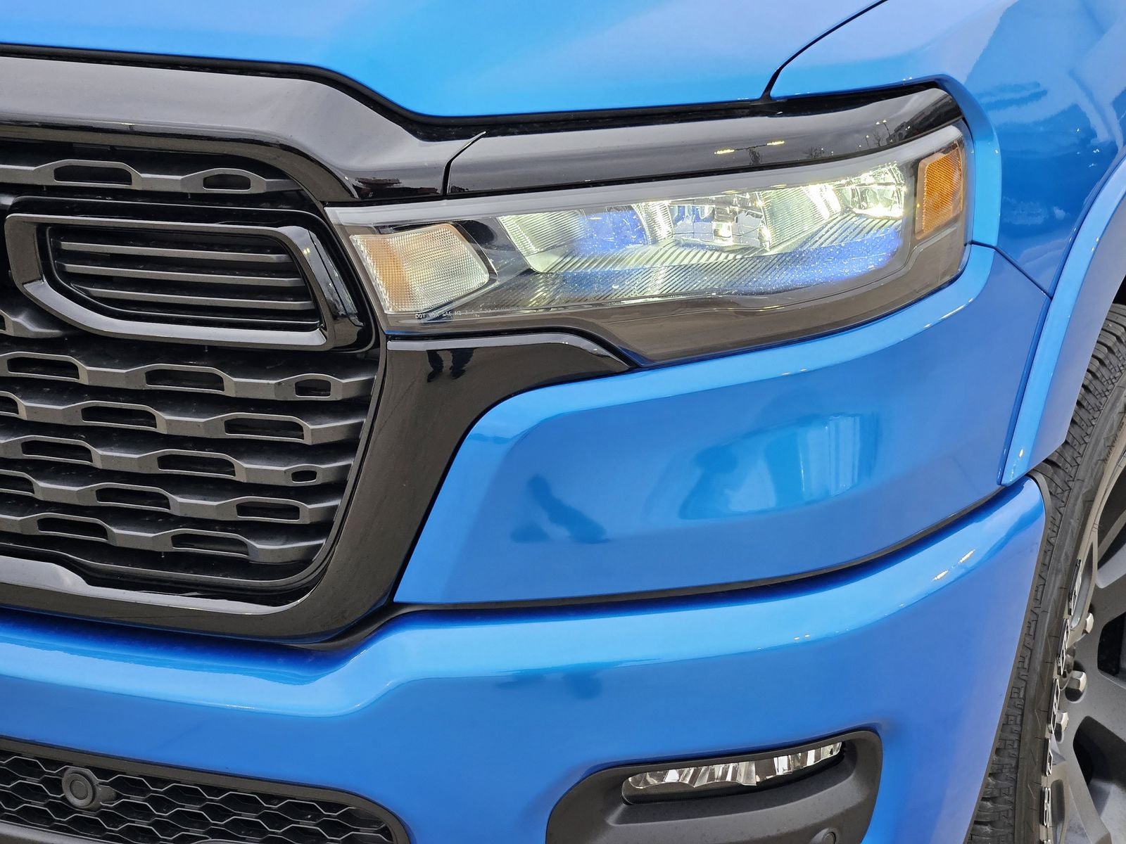 2026 RAM Ram 1500 RAM 1500 LONE STAR CREW CAB 4X4 5'7' BOX