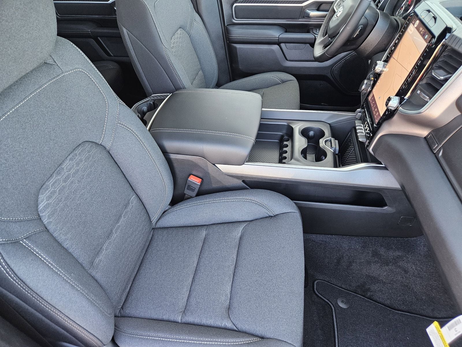 2026 RAM Ram 1500 RAM 1500 LONE STAR CREW CAB 4X4 5'7' BOX