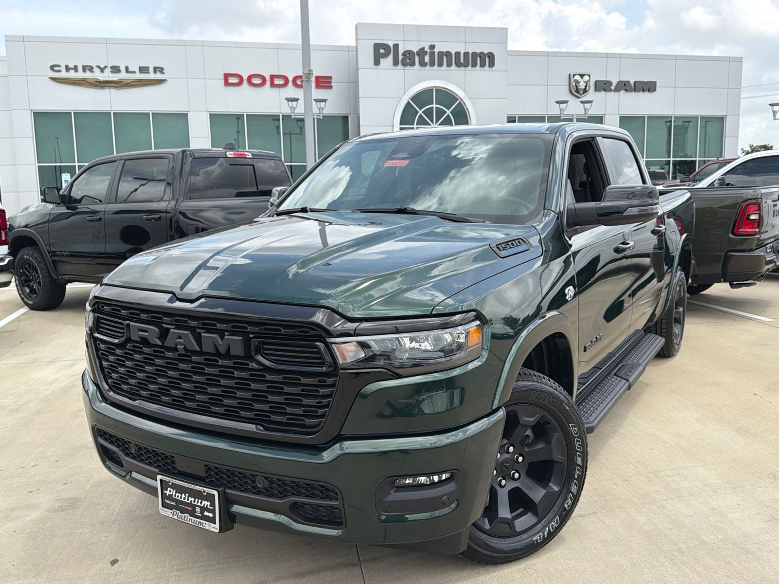 2026 RAM Ram 1500 RAM 1500 LONE STAR CREW CAB 4X4 5'7' BOX