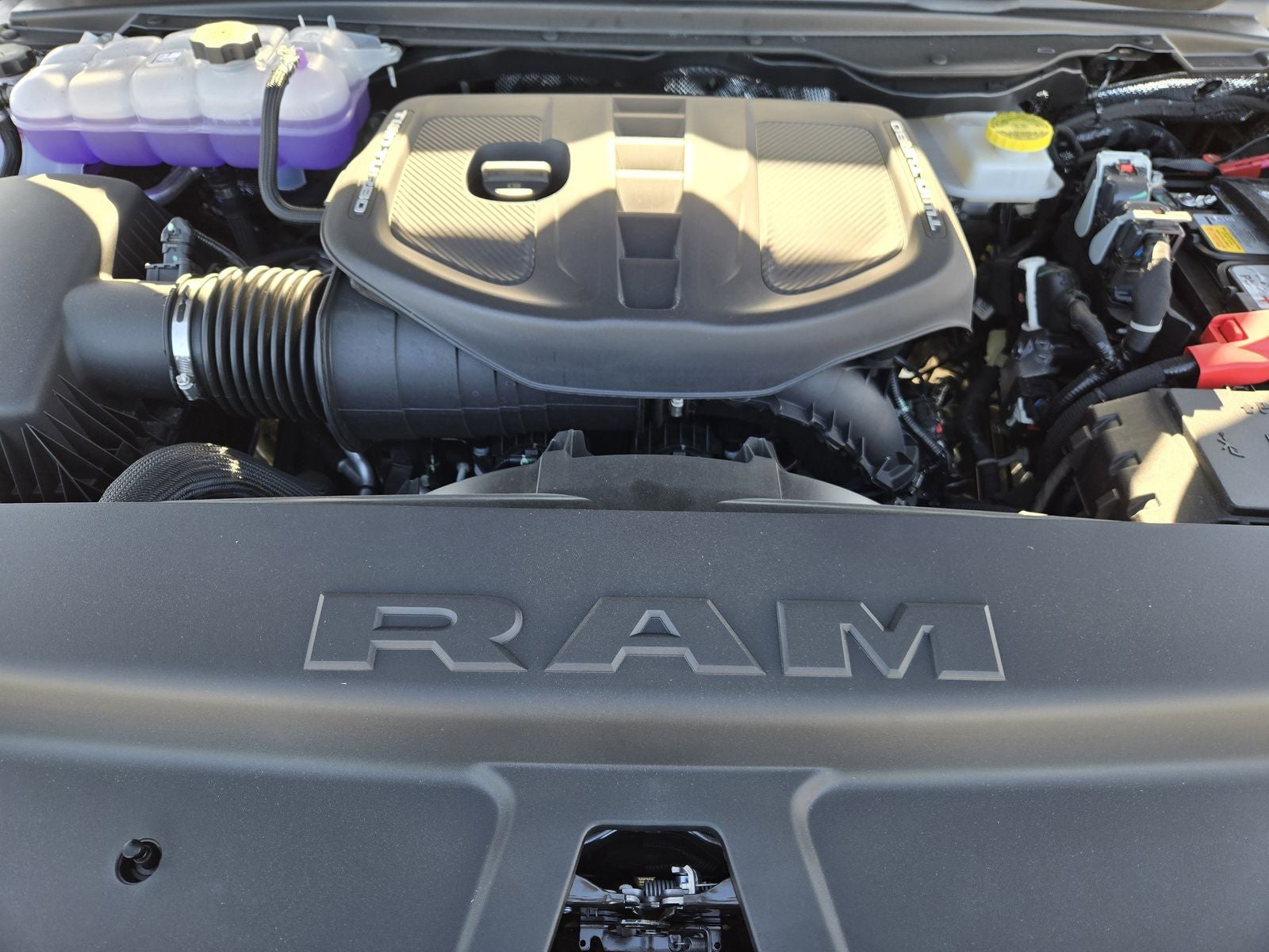 2026 RAM Ram 1500 RAM 1500 LIMITED LONGHORN CREW CAB 4X4 5'7' BOX