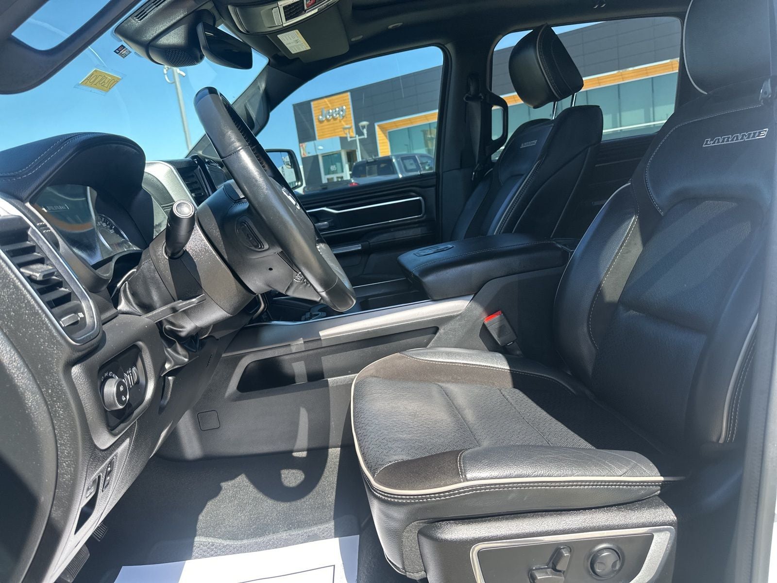 2023 RAM Ram 1500 Laramie Crew Cab 4x4 5'7' Box